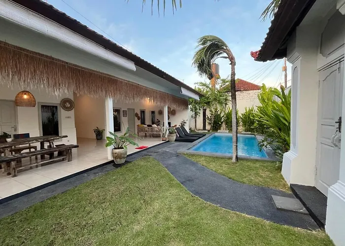 2 Br- Private Pool * Seminyak